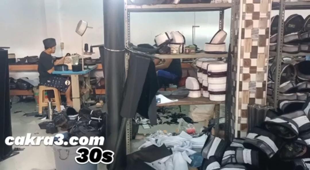 Berkah Ramadan, Produksi Peci Meningkat