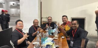 Sidang Putusan Hasto Kristiyanto: Abraham Garuda Laksono Pimpin Aksi Dukungan