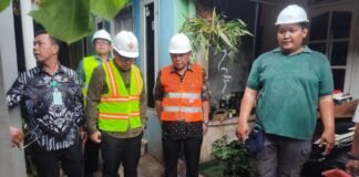 Hujan Tak Surutkan Semangat, Pilar Saga Pastikan Proyek Infrastruktur di Pamulang Sesuai Target
