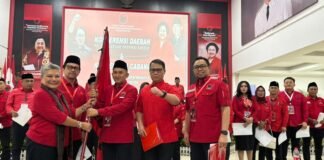 Ade Sumardi Resmi Pimpin PDIP Banten, Abraham Garuda Laksono Masuk Pengurus Wakil Gen Z
